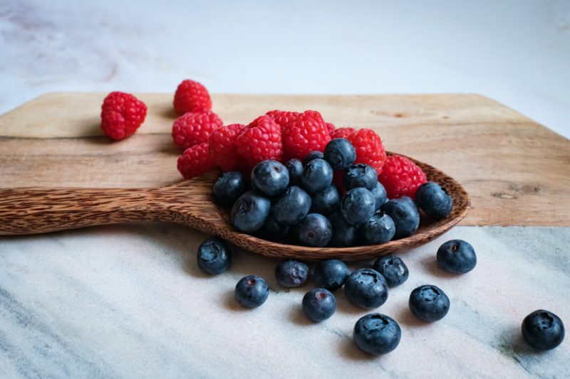 flavonoids in berries to support anxiety